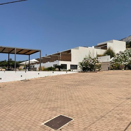Kefalonian Escape Suites Valeriános Dış mekan fotoğraf