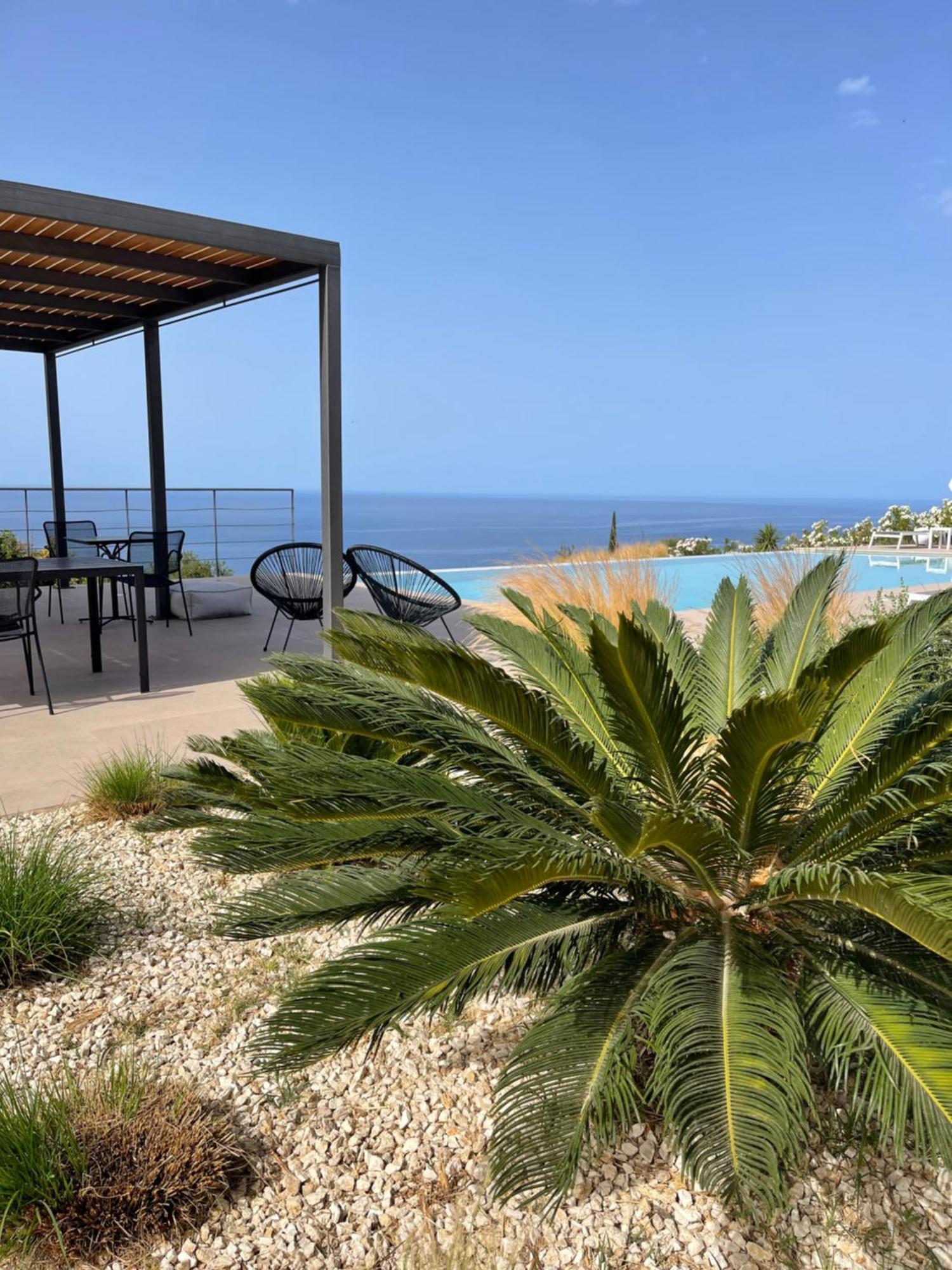 Kefalonian Escape Suites Valeriános Dış mekan fotoğraf
